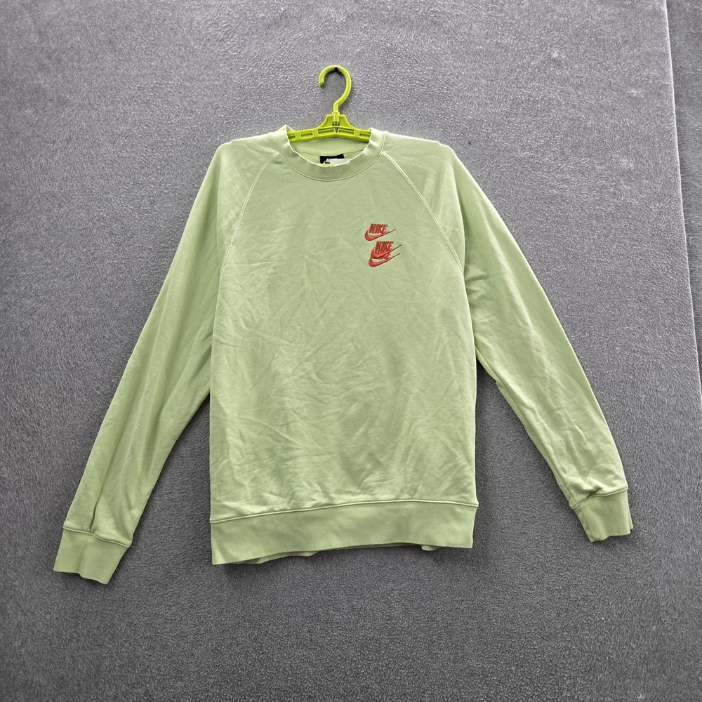 Nike Men Sweatshirt M Green Triple Swoosh Embroidered Tour City Names Crewneck